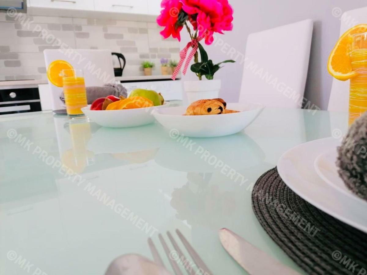 Lysia Sea-View Apartment Larnaca Exterior photo