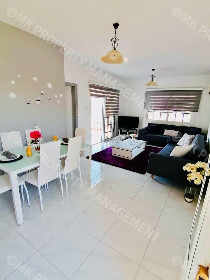 Lysia Sea-View Apartment Larnaca Exterior photo