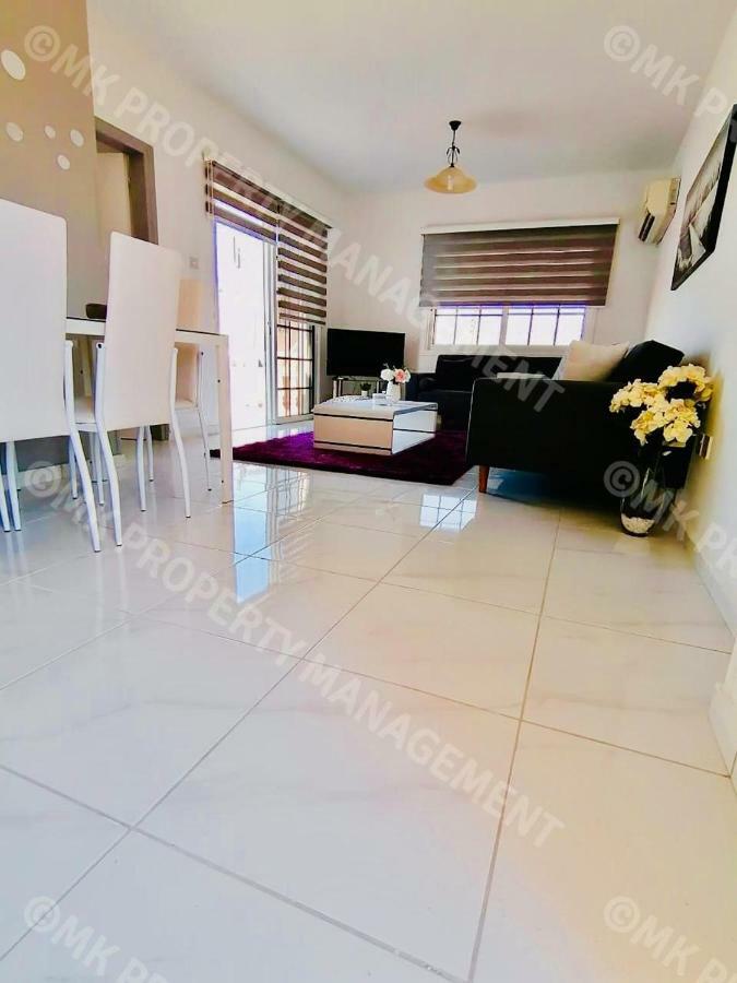 Lysia Sea-View Apartment Larnaca Exterior photo