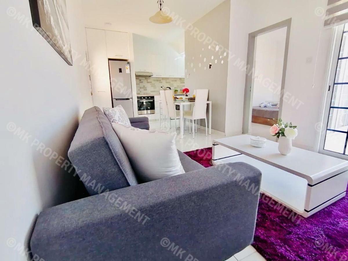 Lysia Sea-View Apartment Larnaca Exterior photo