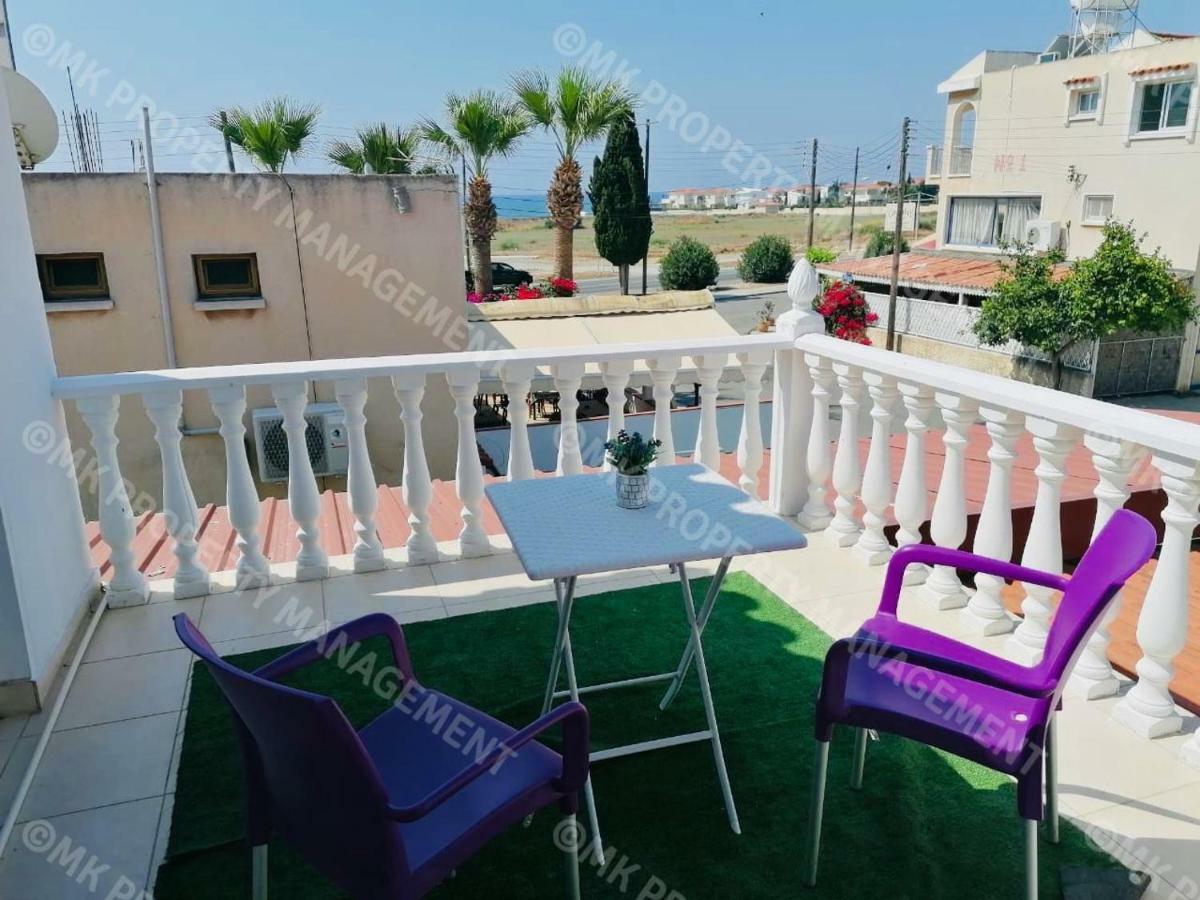 Lysia Sea-View Apartment Larnaca Exterior photo